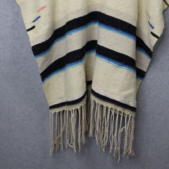 Central American Hand Woven Poncho Fring Bottom Aztec‎ - Picture 8 of 10